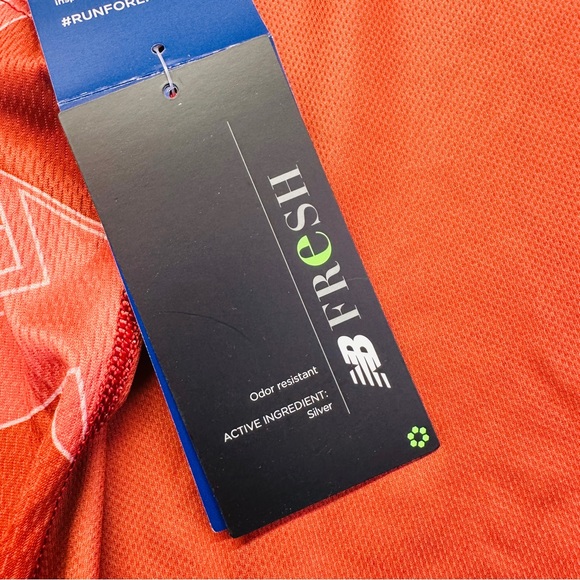 New Balance Bronx 10 Mile Printed Running Singlet - Red / Red - Picture 9 of 10